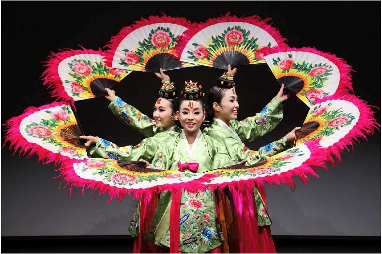 Exposition Danse et chant en Asie orientale, BU LCAO