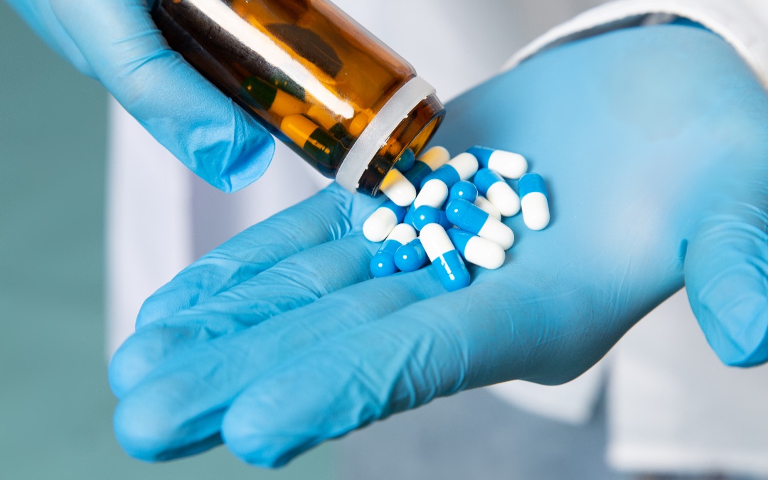 Bon usage des antibiotiques dans les pays à revenu faible ou intermédiaire : un séminaire international pour relever un défi de santé mondiale