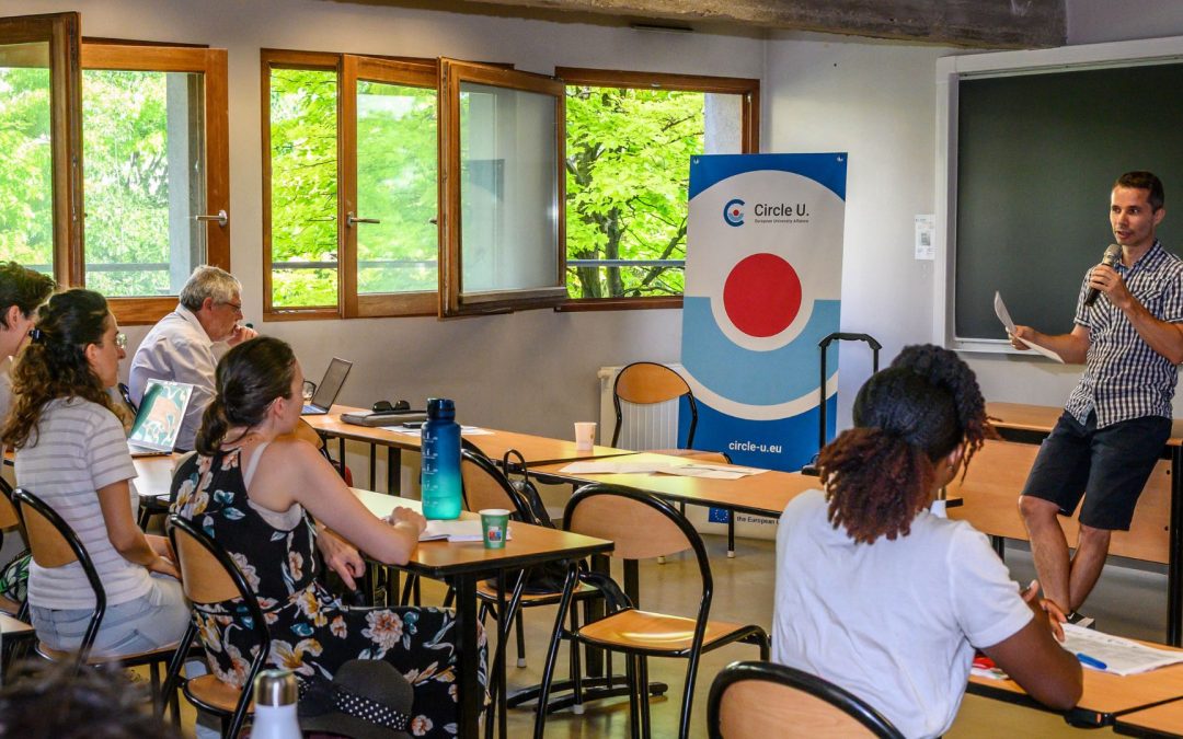 Candidatez aux écoles d’été de Circle U.