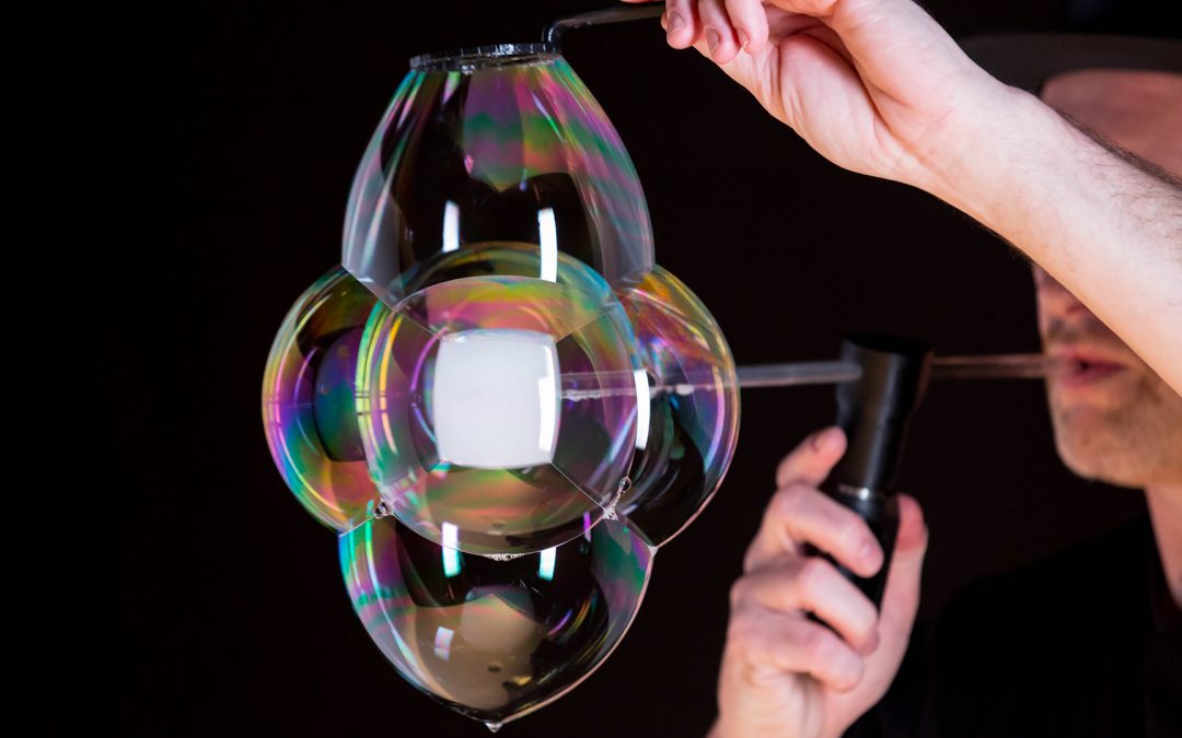 Comment les bulles de savon se forment-elles ?