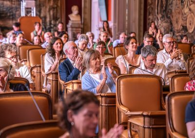 Rétines, Agence de photographie https://retines.fr